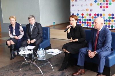 Белгородские общественники обсудили введение второго иностранного языка в школах