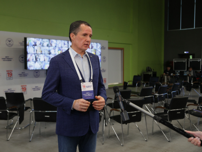 Вячеслав Гладков посетил Центр общественного наблюдения за выборами