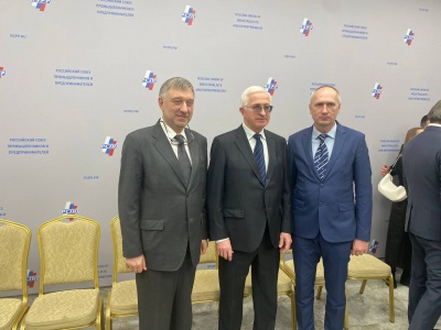 Профессиональный опыт на благо запросам общества